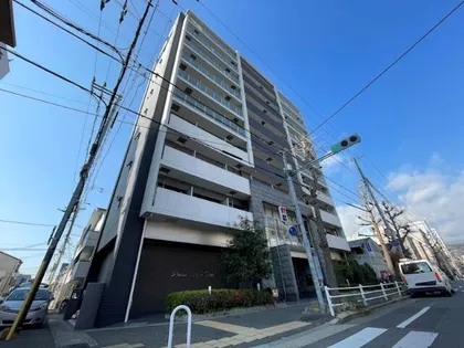 プレサンスKOBEティアラ【8階】の外観