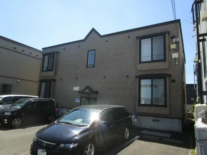 コートスプリングス元町【102号室】の外観