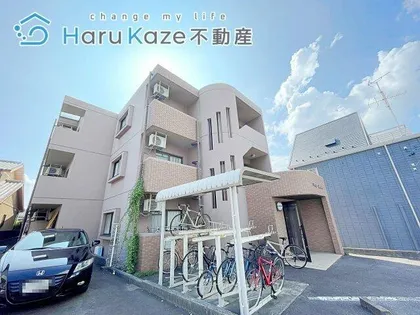 プティリヴィエール【2階】の外観