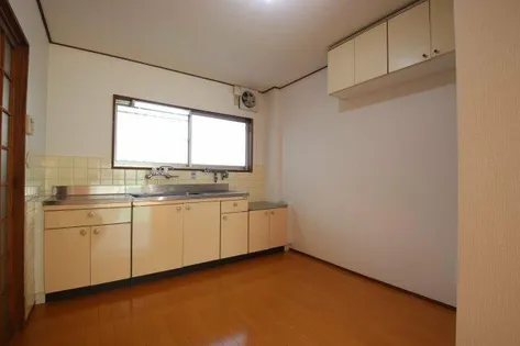 幸久ハイツ【1階】の居間