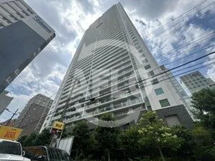 シティタワー大阪本町【13階】の外観