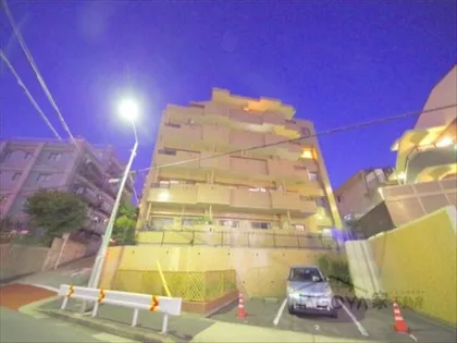 アルル覚王山の画像