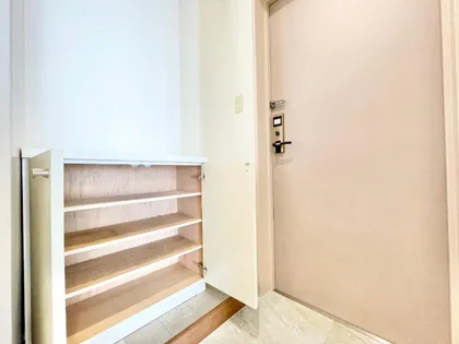 シーズンコート塩釜駅前【4階】の玄関