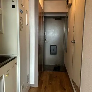 ハートイン高畑南【5階】の玄関