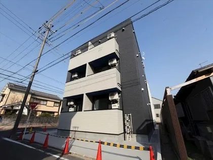 クラウド鳥羽見【1階】の外観