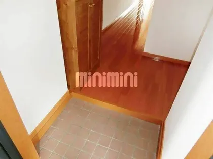 フォンテーヌ峯【2階】の玄関