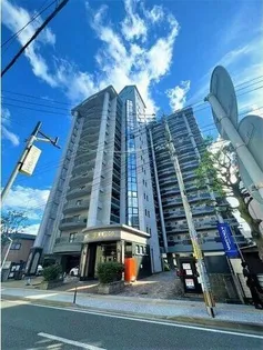 ロイヤル天神南【13階】の外観