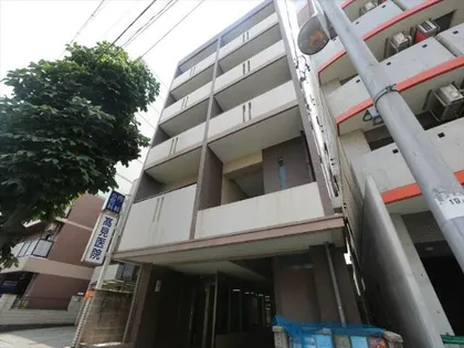 ウイステリア【5階】の外観