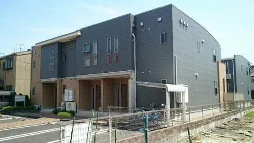 オーベルジ-ヌ・ドゥ-【1階】の外観