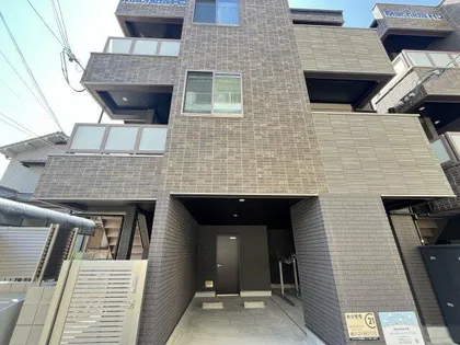 エヌエムキャトフヴァントゥレーズの画像