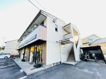 T’s square【2階】の外観