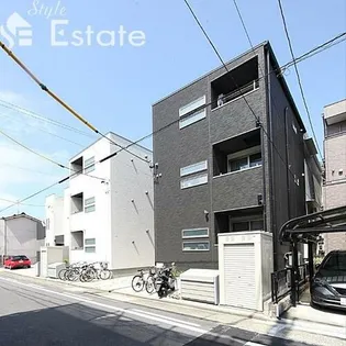 REGALESTシャルマン【2階】の外観