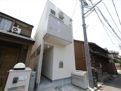 コンフォータブル本陣【1階】の外観