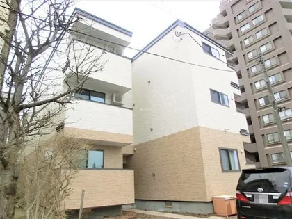 LA MAISON月寒公園の画像