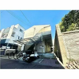 アムール LAFORET【1階】の玄関