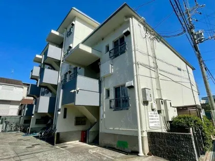 羽曳山第二サンハイツ【3階】の外観