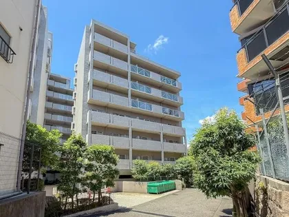 ブリックロード山の手【6階】の外観