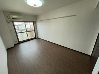 セレッソ千成【3階】の居間