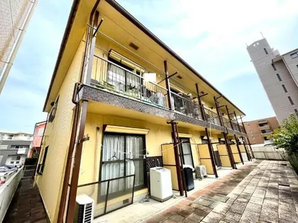 レジデンス富善【1階】の外観