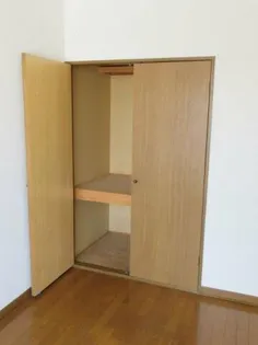 PLAZA IN SHINKAWA【2階】の内装