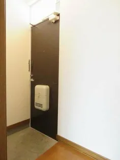 PLAZA IN SHINKAWA【2階】の玄関