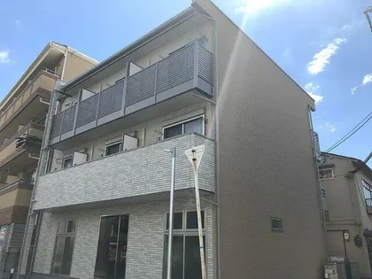 クレイノアズールの画像