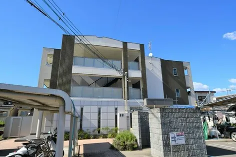 トリオンファーレ【3階】の外観