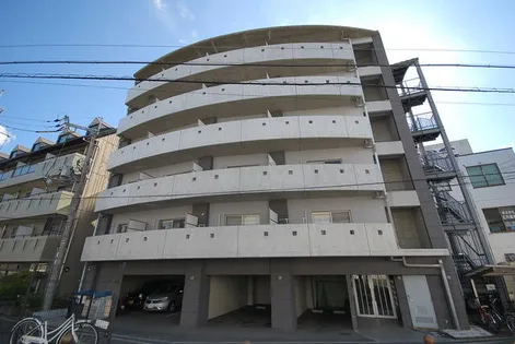 セラフィーコート枚方【2階】の外観