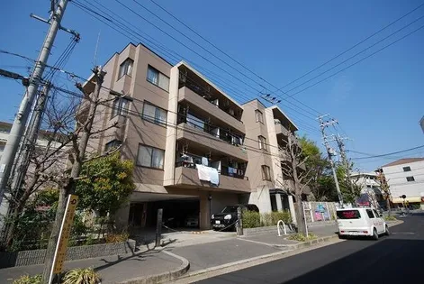 グローリヤ牧野【4階】の外観