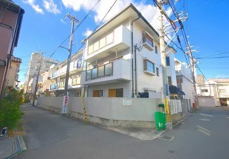 ドュエリング香里の画像