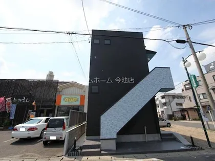 BLOOMの画像