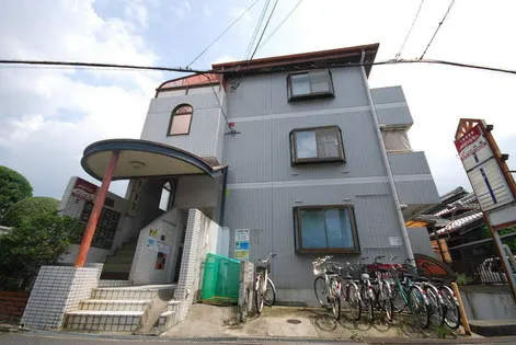 サンハイツ長尾【3階】の外観