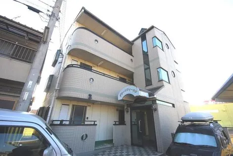 グリーンフィールド【2階】の外観