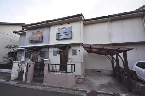 大阪府交野市松塚【タウンハウス】の外観