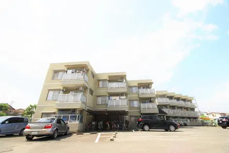 ハピネス渚【3階】の外観