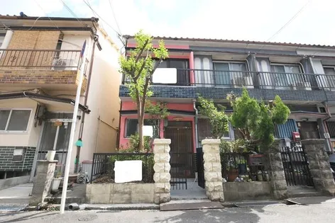 大阪府寝屋川市緑町【テラスハウス】の外観