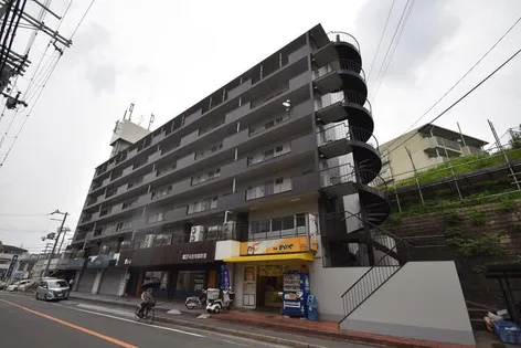 ロイヤルハイツさつき丘【7階】の外観