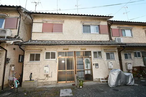 京都府八幡市八幡垣内山【テラスハウス】の外観