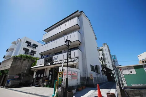 ヤワタヤビルディング【2階】の外観