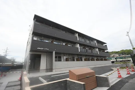 アンジュ ド ボヌール 香里園【3階】の外観