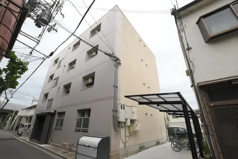 ラムール萱島【4階】の外観