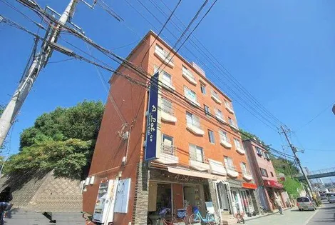 アドバンス香里【5階】の外観