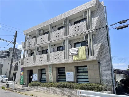 BEーHOUSEの画像