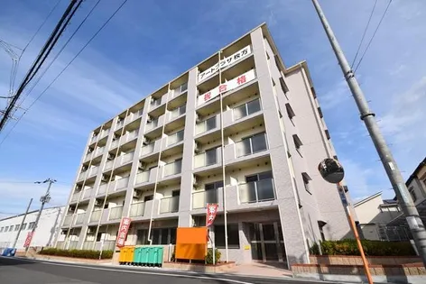 アートプラザ枚方【3階】の外観