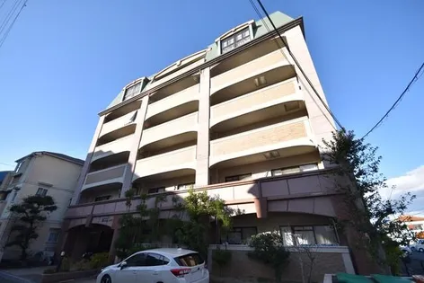 プラスドサンテ【3階】の外観