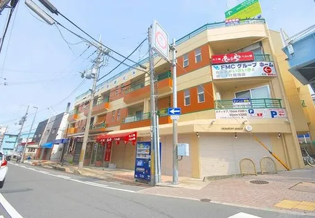 本町ビル【3階】の外観