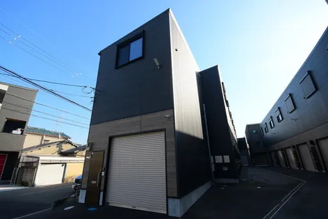 大阪府寝屋川市黒原城内町【一戸建】の外観