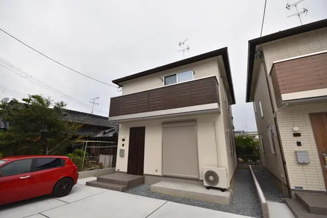 大阪府交野市私部1丁目【一戸建】の外観