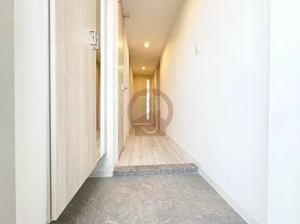 LIBRE【1階】の玄関