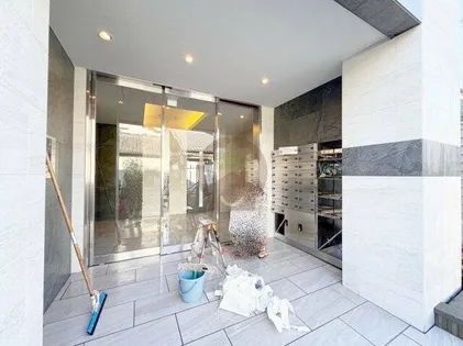 LIBRE【1階】の玄関